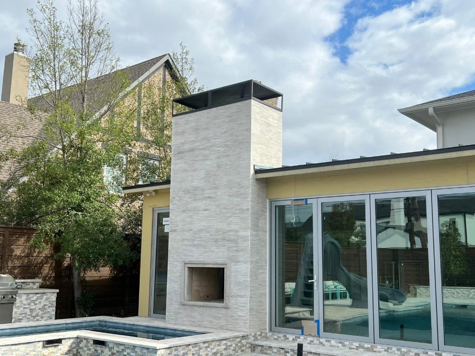 Outdoor fireplace repair Dallas Fort Worth